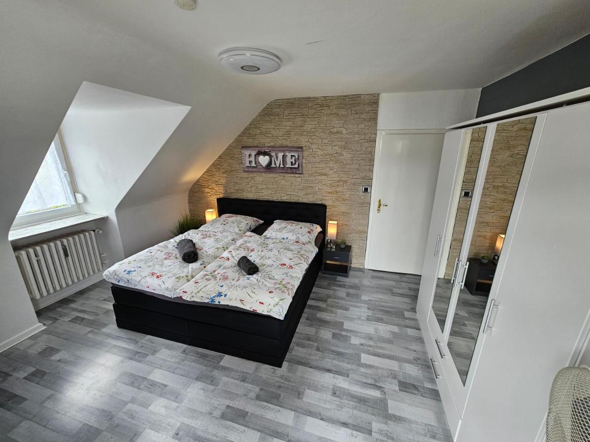 Exklusives Dachgeschoss-Apartment: Zentral in Kassel mit Highspeed-Internet Exterior photo